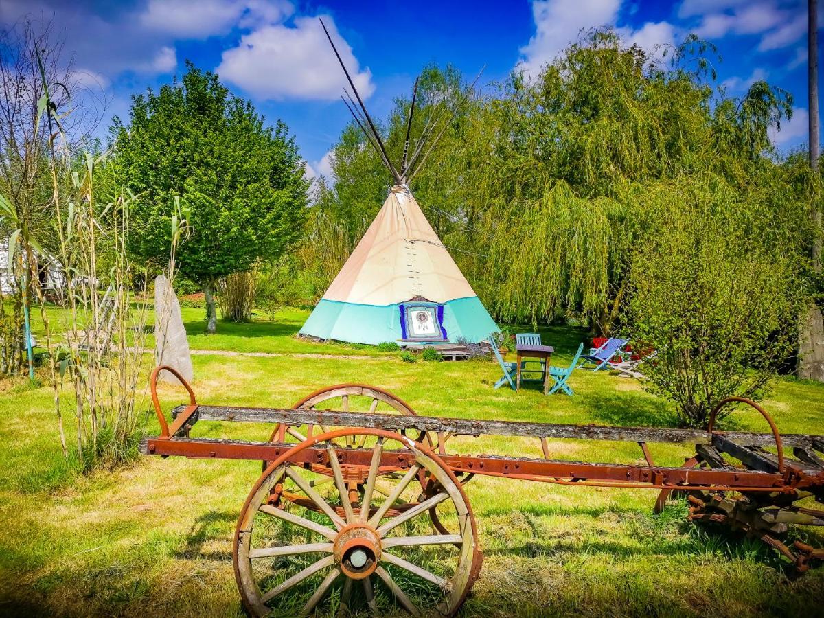 Au Bonheur Nomade Hotel Livry  Bagian luar foto