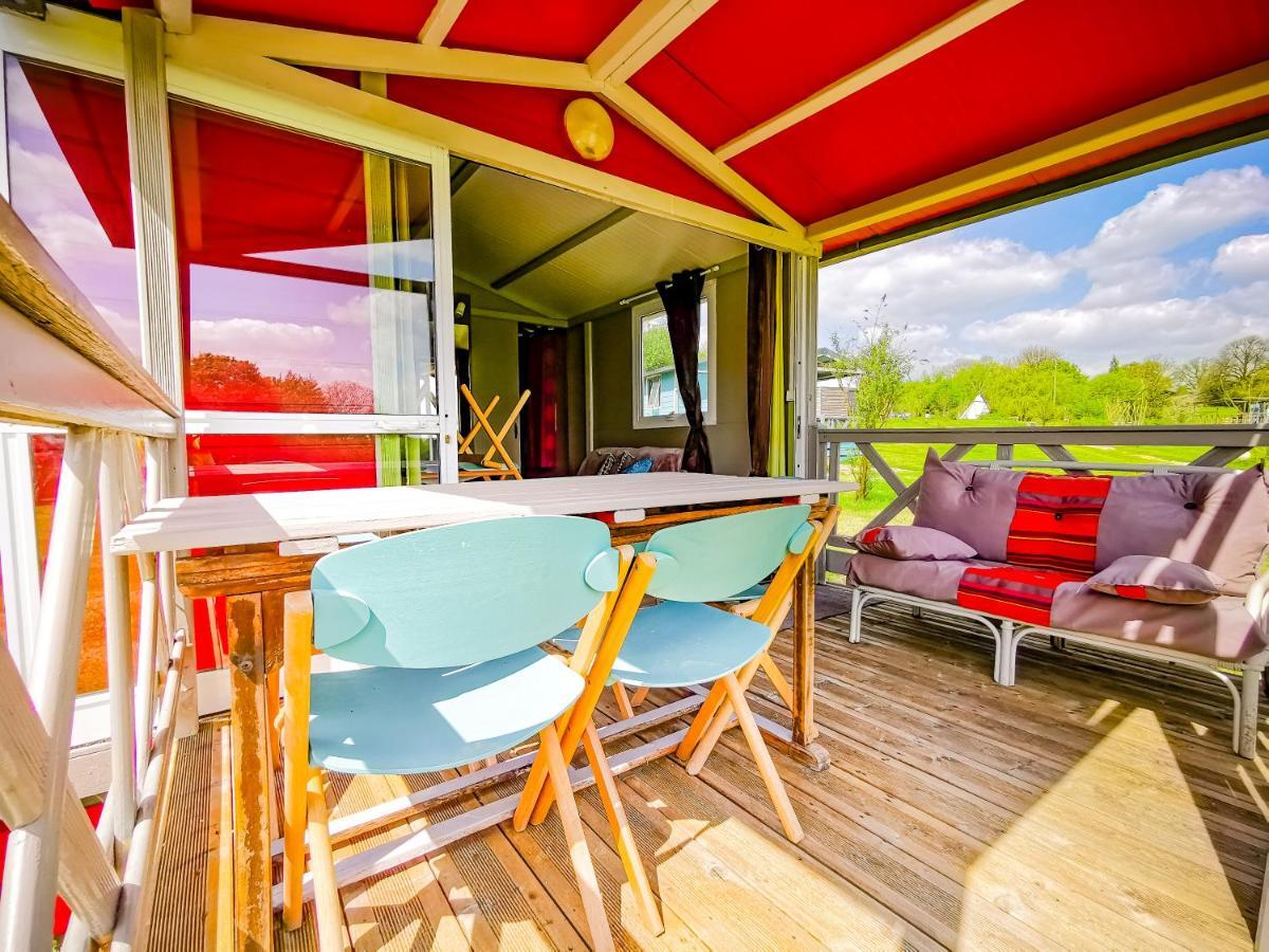 Au Bonheur Nomade Hotel Livry  Bagian luar foto